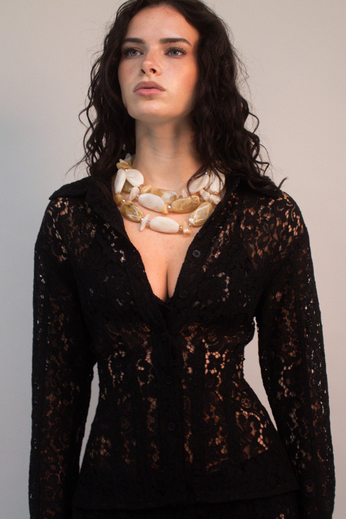 LACE BUTTON DOWN