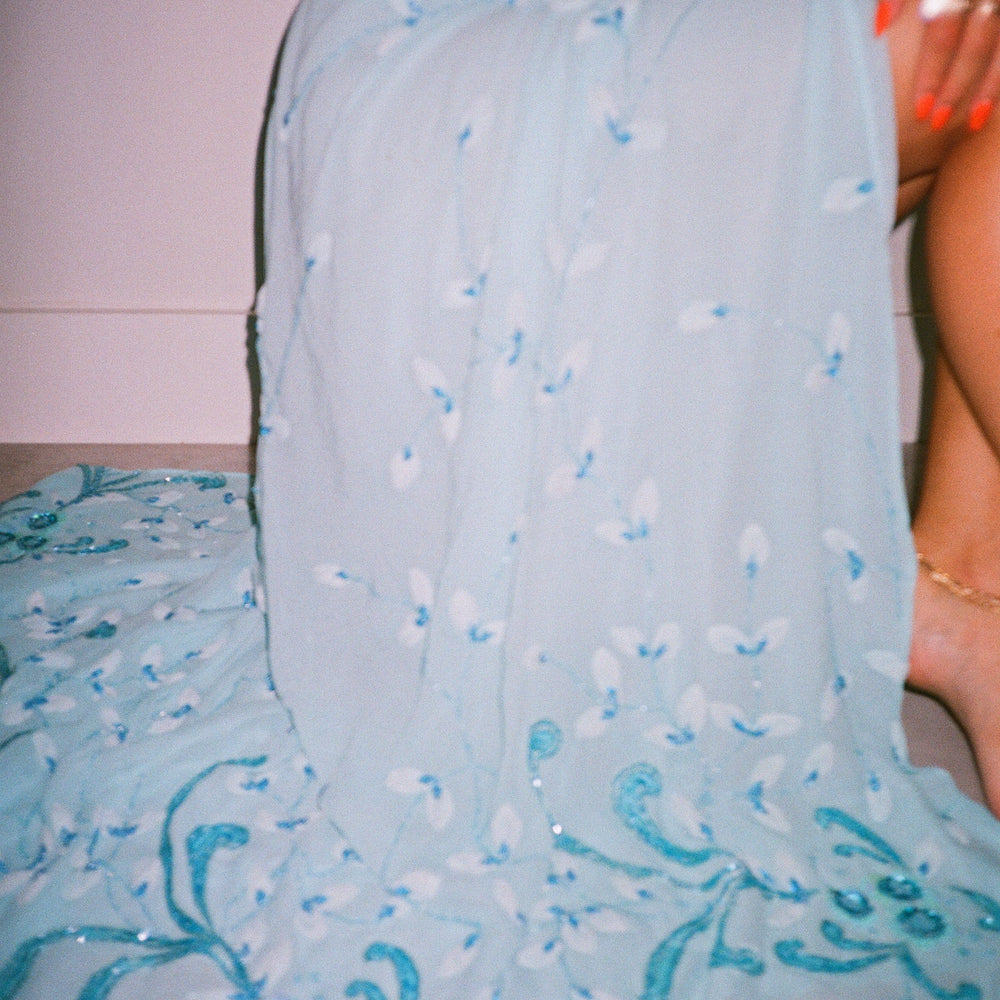 
                  
                    TASHI MAXI
                  
                