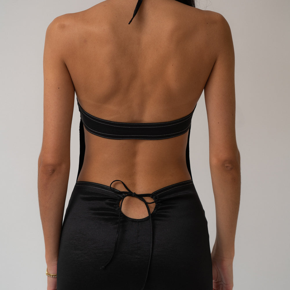 
                  
                    FACILE DRESS
                  
                