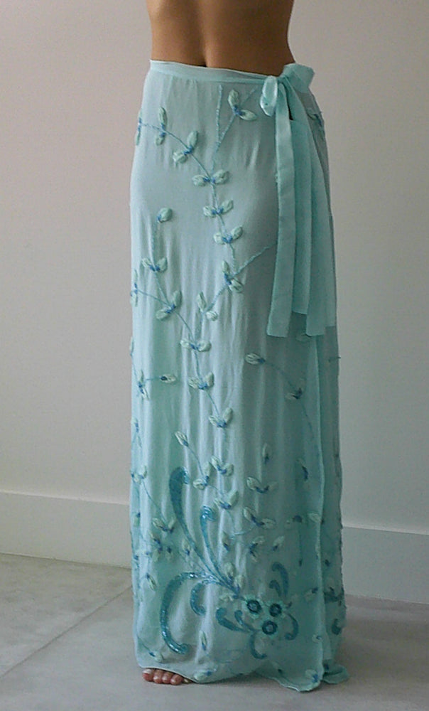 
                  
                    TASHI MAXI
                  
                